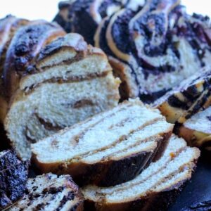 Diós-baracklekváros babka